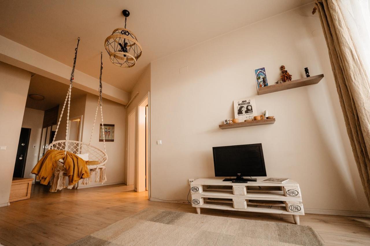 Bright And Cozy Design Apt With Office Appartamento Cluj-Napoca Esterno foto