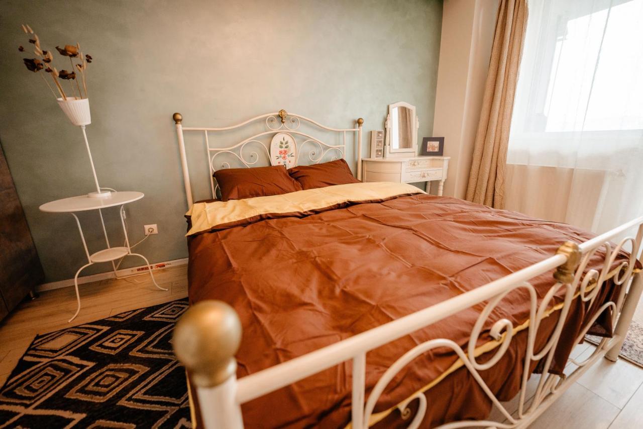 Bright And Cozy Design Apt With Office Appartamento Cluj-Napoca Esterno foto