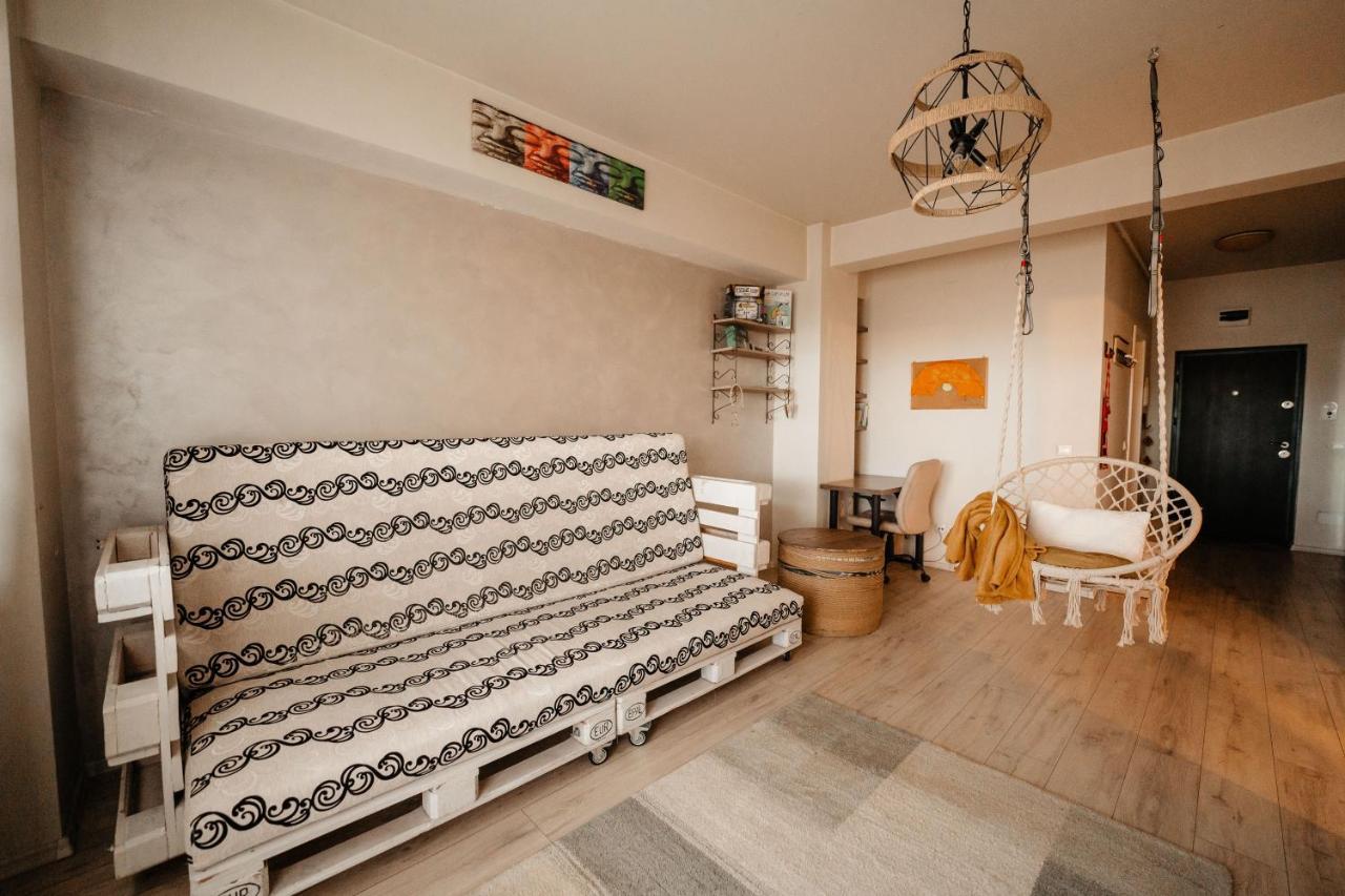 Bright And Cozy Design Apt With Office Appartamento Cluj-Napoca Esterno foto