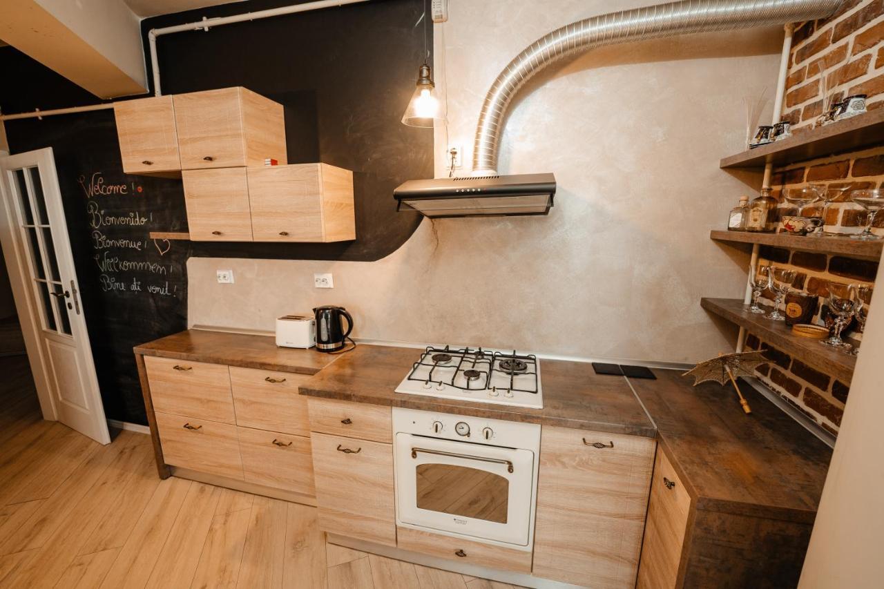 Bright And Cozy Design Apt With Office Appartamento Cluj-Napoca Esterno foto
